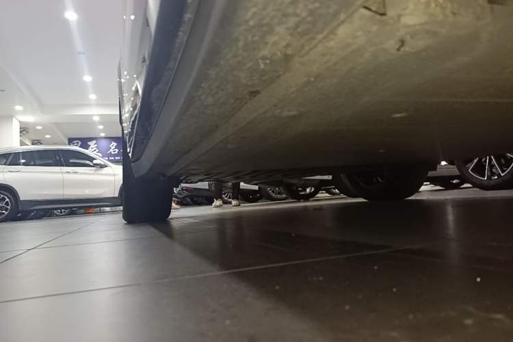Used Zeekr X 2023 Rear-Drive ME Version 5 Seats Right Side Sill