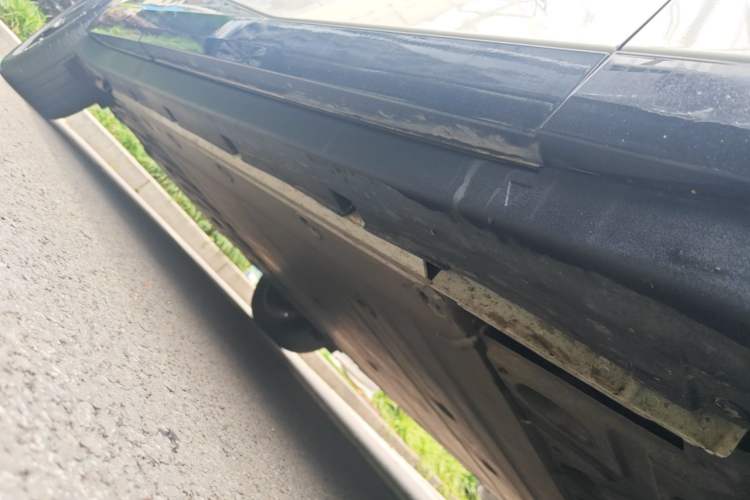 Used Zeekr X 2023 Rear-Drive YOU Edition 4 Seats Right Side Sill