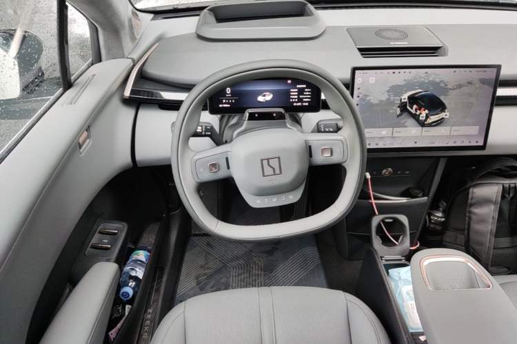 Used Zeekr X 2023 Rear-Drive YOU Edition 4 Seats Steering Wheel