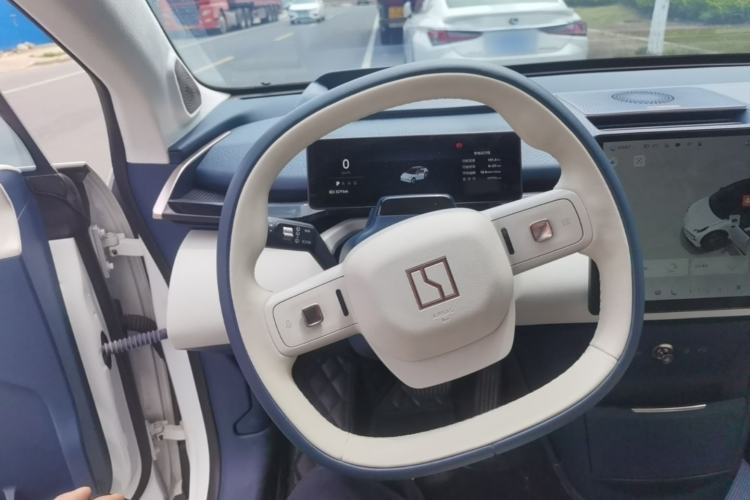Used Zeekr X 2023 Rear-Drive ME Version 5 Seats Steering Wheel