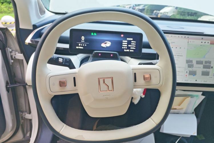 Used Zeekr X 2023 Rear-Drive YOU Edition 4 Seats Steering Wheel