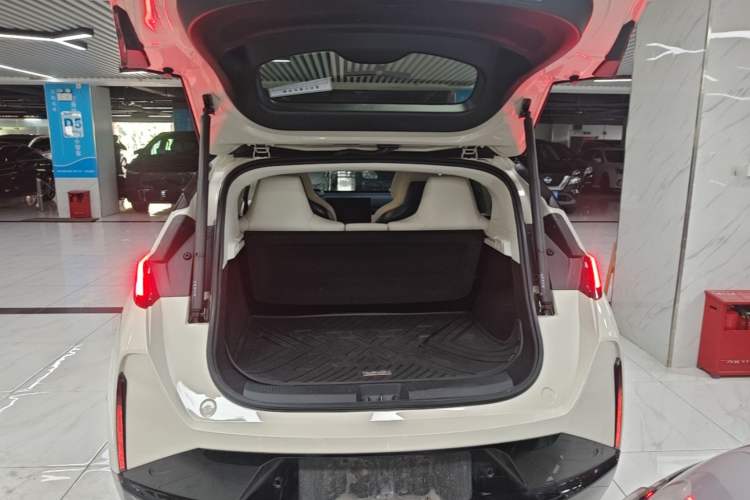Used Zeekr X 2023 Rear-Drive YOU Edition 4 Seats Trunk