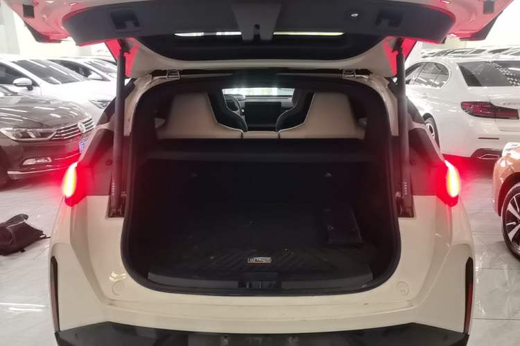 Used Zeekr X 2023 Rear-Drive YOU Edition 4 Seats Trunk