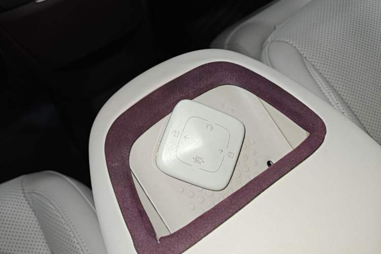 Used Zeekr X 2023 Rear-Drive YOU Edition 4 Seats Vehicle Key