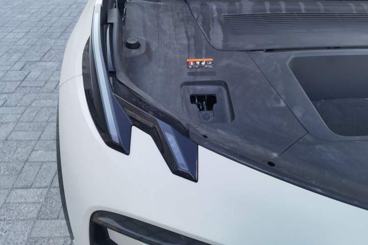 Used Zeekr X 2023 Rear-Drive YOU Edition 4 Seats Engine Bay Right