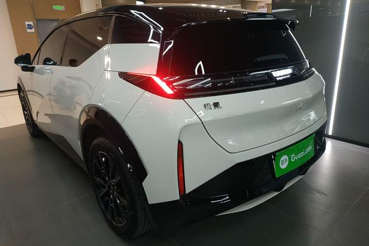 Used Zeekr X 2023 Rear-Drive YOU Edition 4 Seats Rear Left 45 Deg
