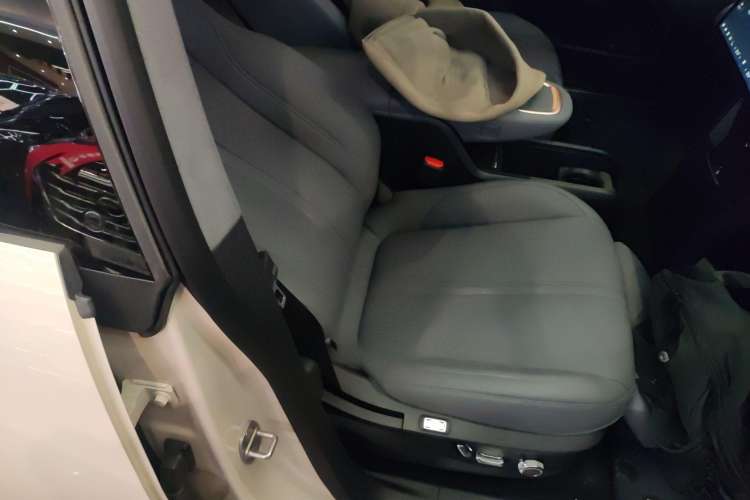Used Zeekr X 2023 Rear-Drive YOU Edition 4 Seats Right Front Seat