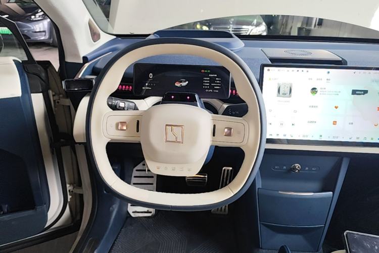 Used Zeekr X 2023 Four-Wheel Drive YOU Edition 4 Seats Steering Wheel