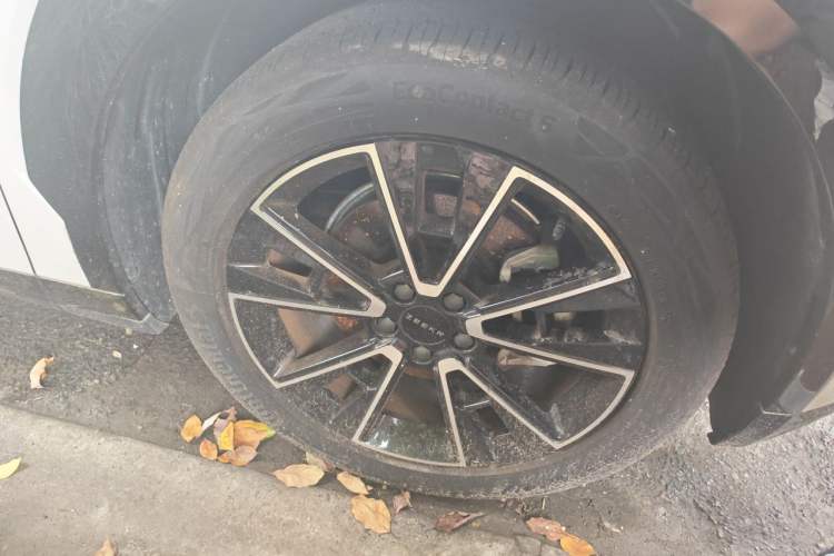 Used Zeekr X 2024 Four-Seat Rear-Drive Version Right Front Wheel Hub