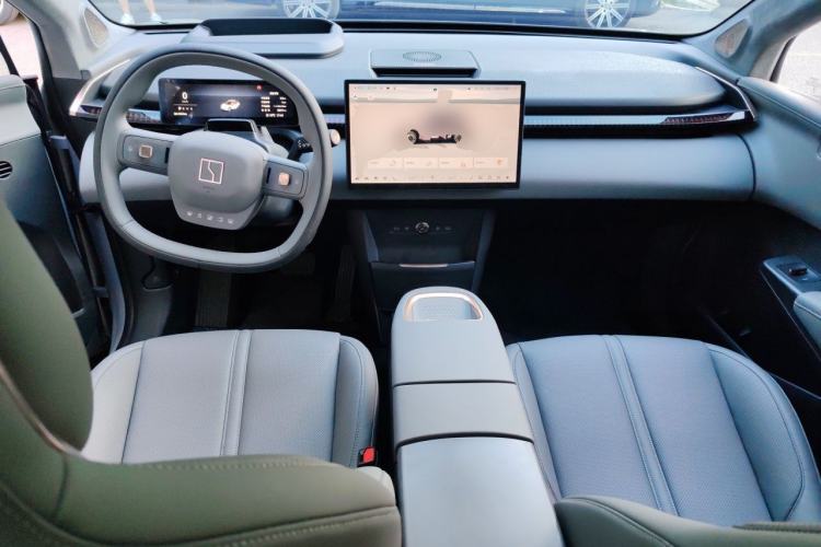 Used Zeekr X 2024 Five-Seater Four-Wheel Drive Center Console