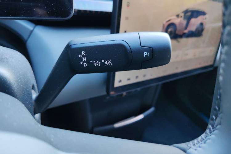 Used Zeekr X 2024 Five-Seater Four-Wheel Drive Gear Lever