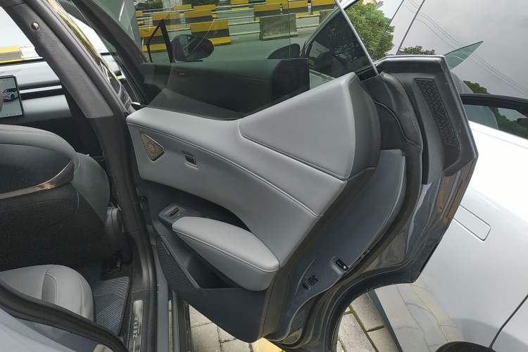 Used Zeekr X 2024 Four-Seat Rear-Drive Version Right Rear Door Interior
