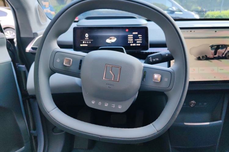 Used Zeekr X 2024 Five-Seater Four-Wheel Drive Steering Wheel