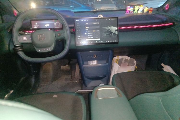 Used Zeekr X 2024 Five-Seater Four-Wheel Drive Center Console