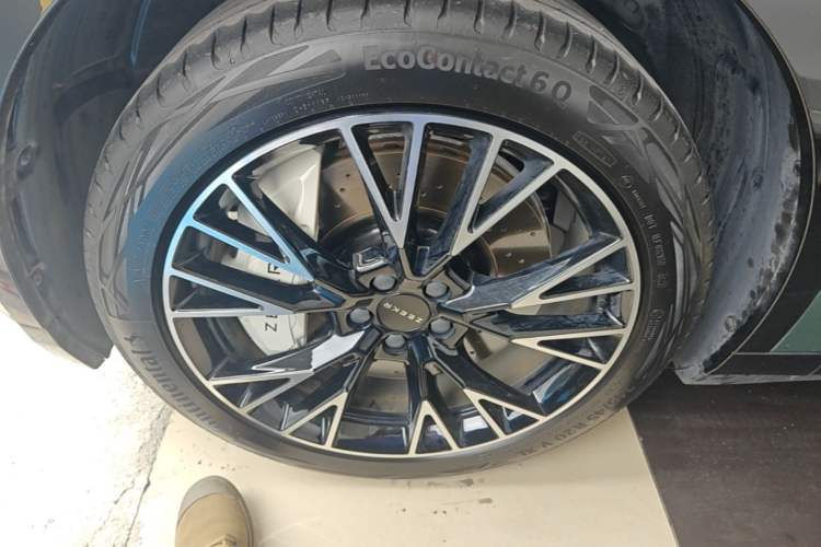Used Zeekr X 2024 Four-Seat Rear-Drive Version Left Front Wheel Hub