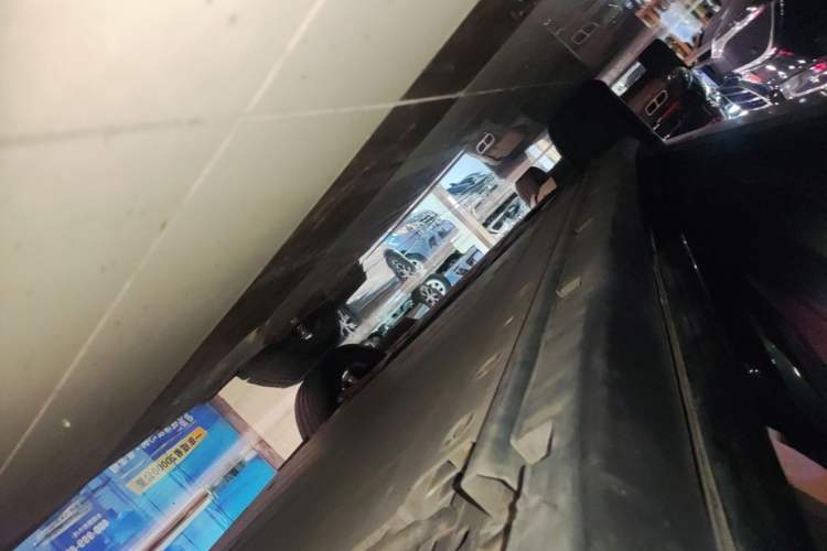Used Zeekr X 2024 Four-Seat Rear-Drive Version Left Side Sill
