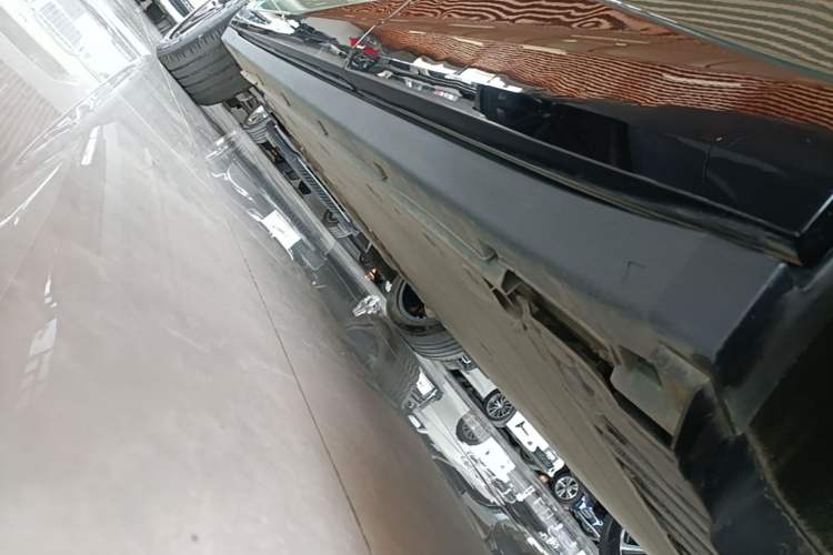 Used Zeekr X 2024 Four-Seat Rear-Drive Version Left Side Sill