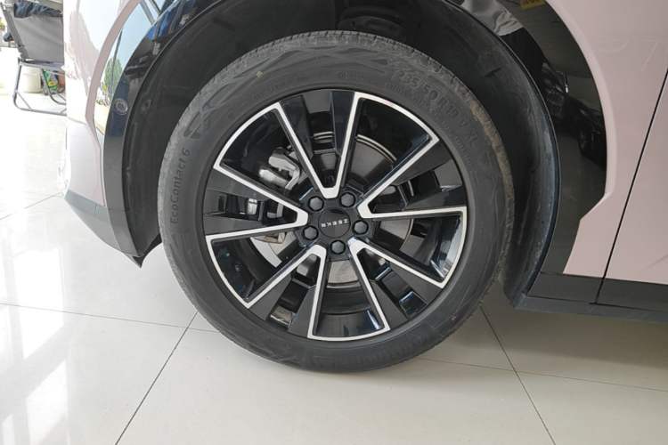Used Zeekr X 2024 Four-Seat Rear-Drive Version Left Front Wheel Hub