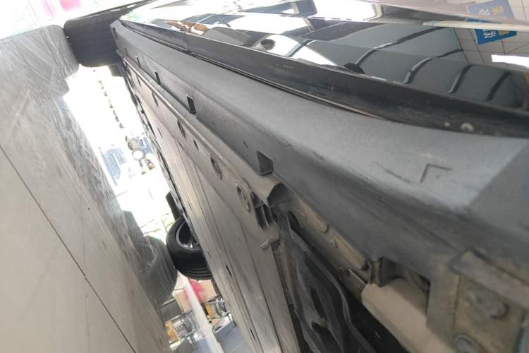 Used Zeekr X 2024 Four-Seat Rear-Drive Version Left Side Sill