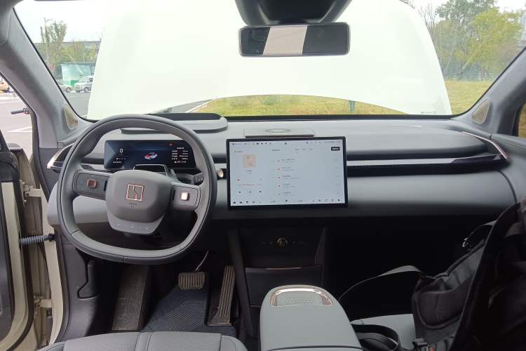 Used Zeekr X 2024 Four-Seat Rear-Drive Version Center Console