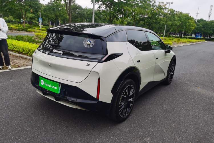 Used Zeekr X 2024 Four-Seat All-Wheel-Drive Version Exterior 5
