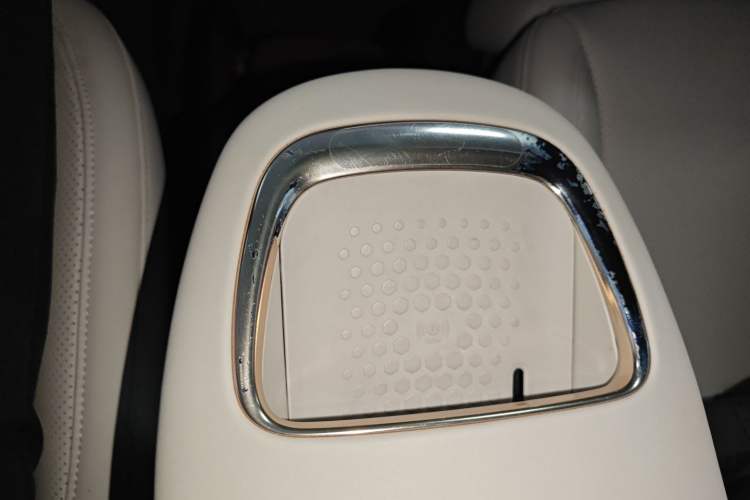 Used Zeekr X 2024 Four-Seat All-Wheel-Drive Version Interior 1