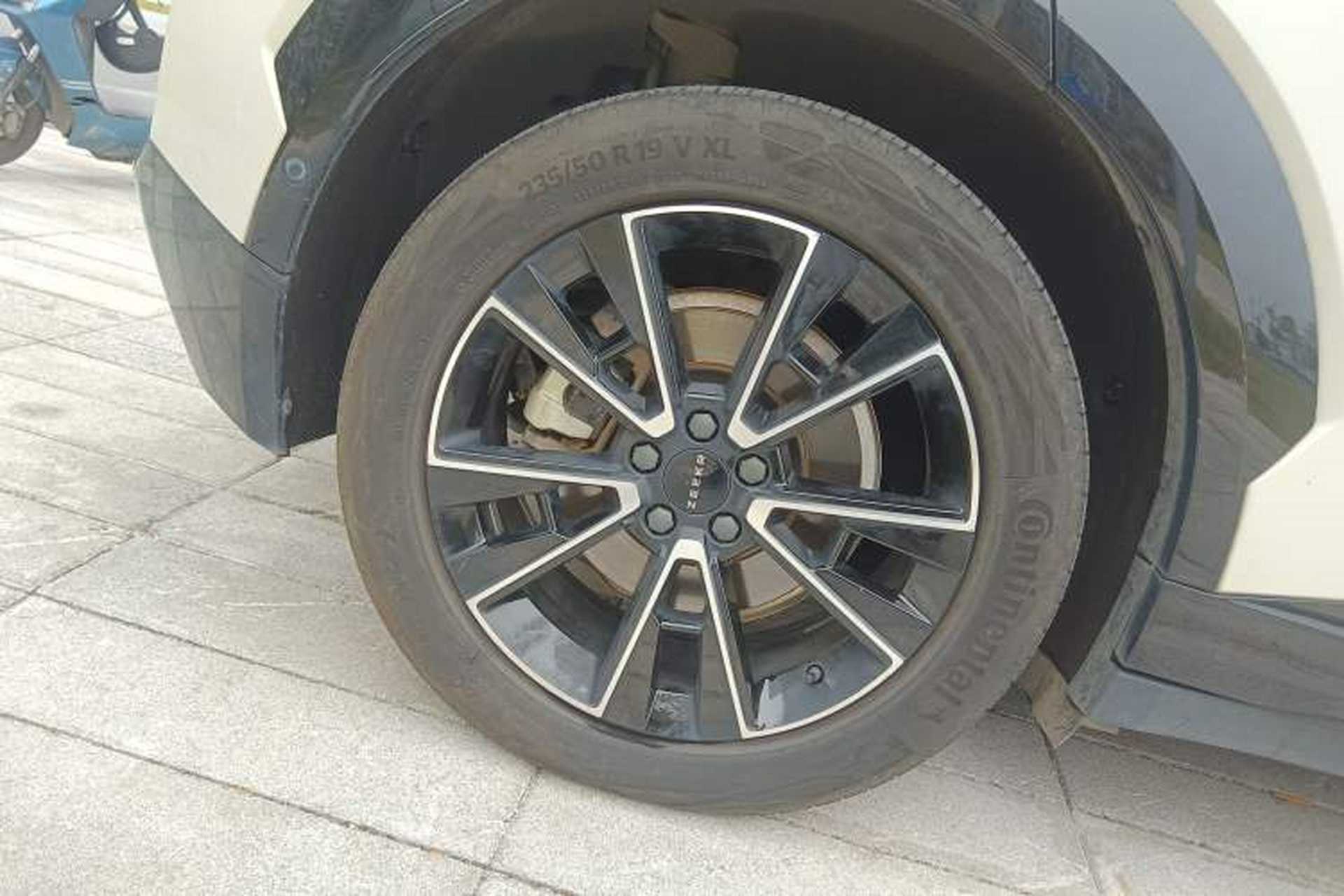 Used Zeekr X 2024 Four-Seat Rear-Drive Version Right Rear Wheel Hub