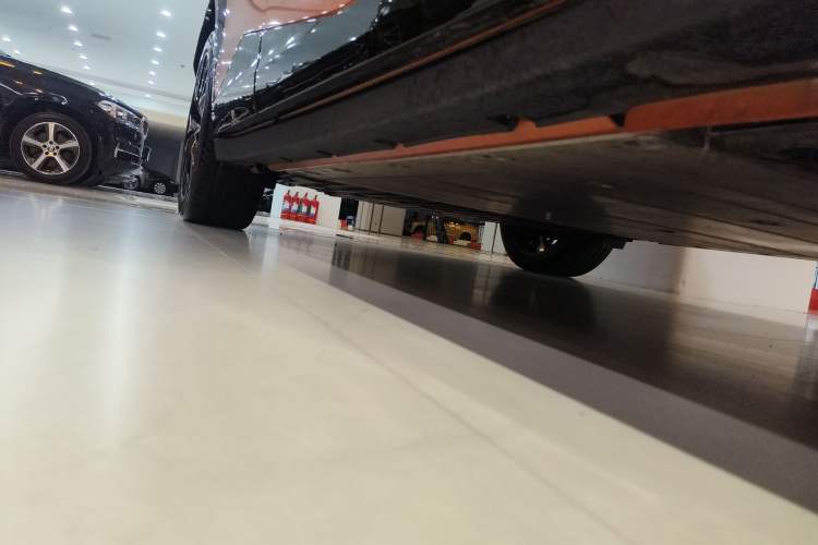 Used Zeekr X 2024 Five-Seater Four-Wheel Drive Right Side Sill