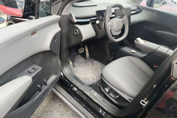 Used Zeekr X 2025 5-Seater Long-Range Version Driver Seat