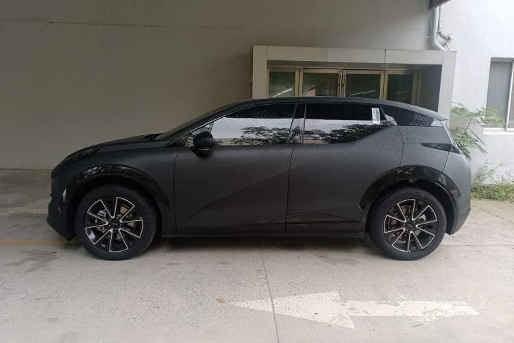 Used Zeekr X 2025 5-Seater Rear-Drive Version Exterior 3