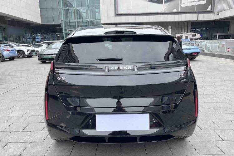 Used Zeekr X 2025 5-Seater Long-Range Version Exterior 7