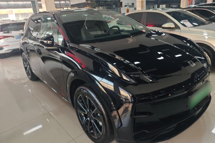 Used Zeekr X 2025 5-Seater Long-Range Version Front Right 45 Deg