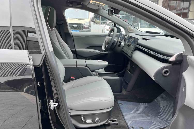 Used Zeekr X 2025 5-Seater Long-Range Version Interior 11