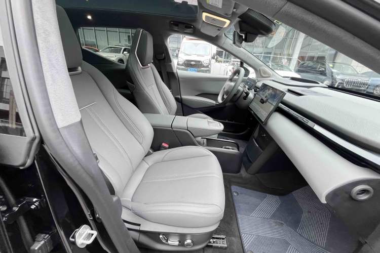Used Zeekr X 2025 5-Seater Long-Range Version Interior 12