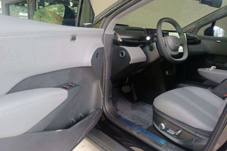 Used Zeekr X 2025 5-Seater Rear-Drive Version Interior 3