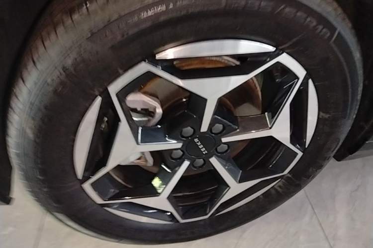 Used Zeekr X 2025 5-Seater Rear-Drive Version Left Front Wheel Hub