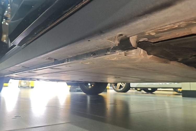 Used Zeekr X 2025 5-Seater Long-Range Version Left Side Sill
