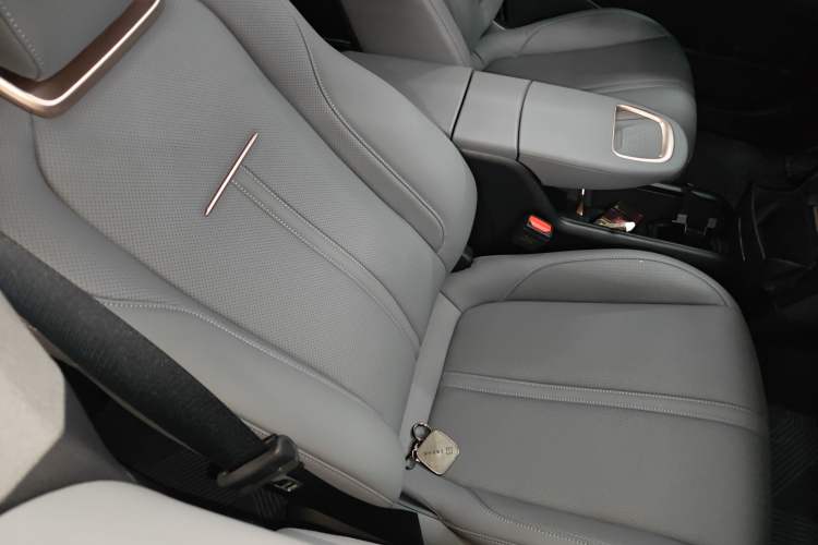 Used Zeekr X 2025 5-Seater Rear-Drive Version Right Front Seat