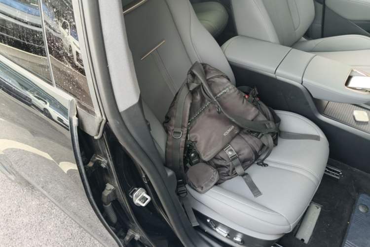 Used Zeekr X 2025 5-Seater Long-Range Version Right Front Seat