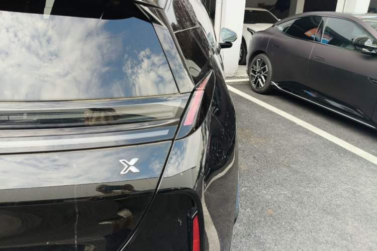 Used Zeekr X 2025 5-Seater Long-Range Version Right Rear Taillight