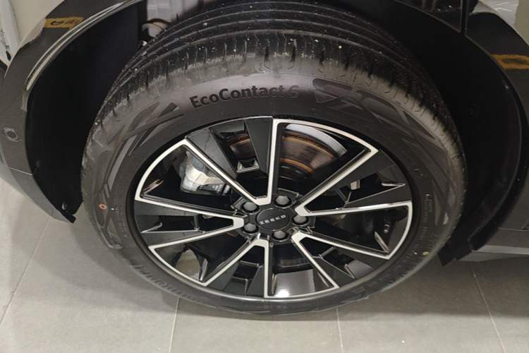 Used Zeekr X 2025 5-Seater Long-Range Version Right Rear Wheel Hub