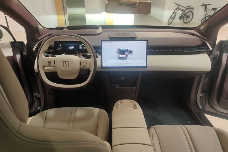 Used Zeekr X 2025 Four-Seater Rear-Drive Cube Version Center Console