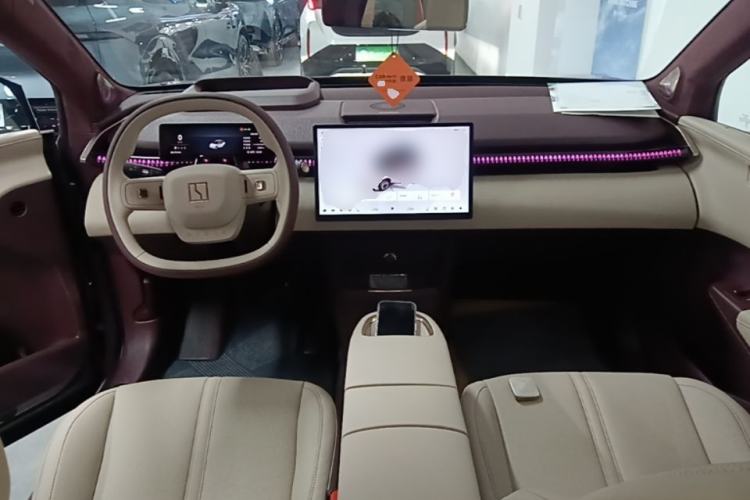 Used Zeekr X 2025 Four-Seater Rear-Drive Cube Version Center Console