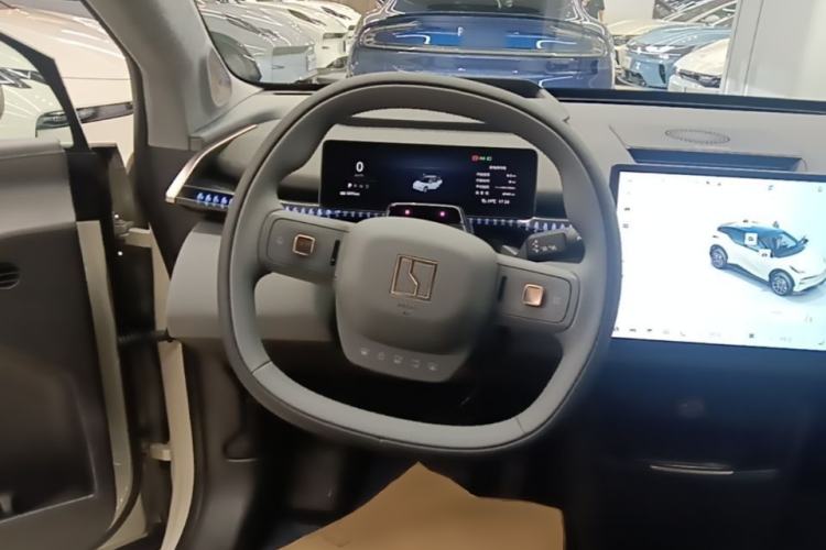 Used Zeekr X 2025 Four-Seater Rear-Drive Cube Version Steering Wheel