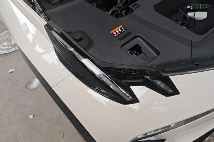 Used Zeekr X 2025 5-Seater Rear-Drive Version Right Front Headlight