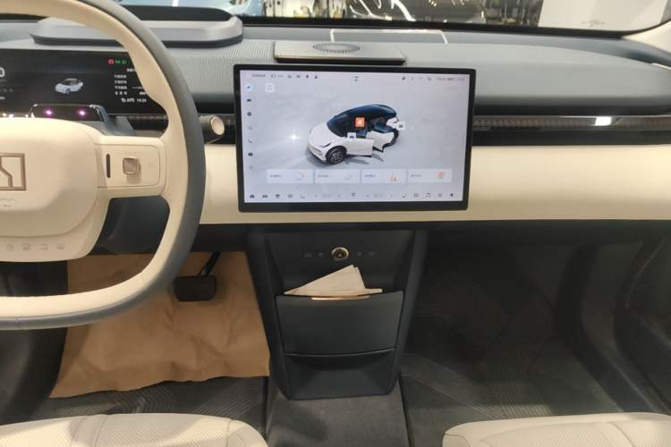 Used Zeekr X 2025 Four-Seater Rear-Drive Cube Version Audio And AC Panel
