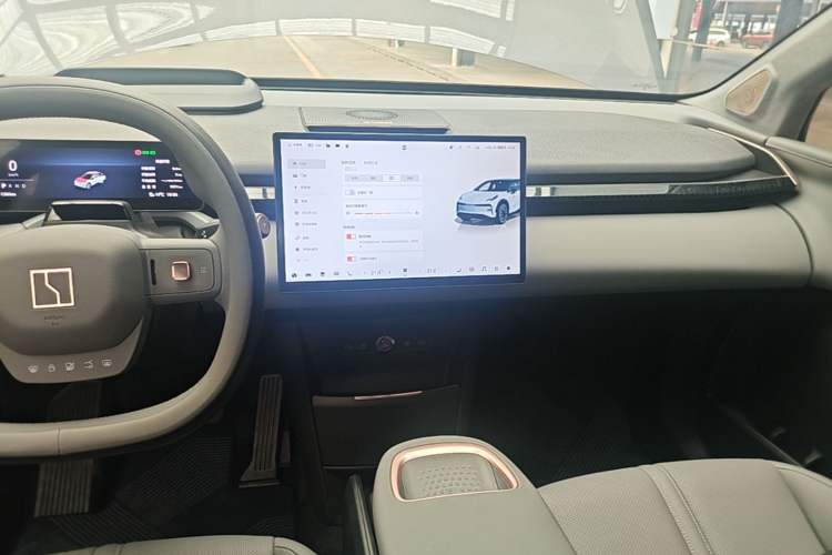 Used Zeekr X 2025 5-Seater Rear-Drive Version Audio And AC Panel