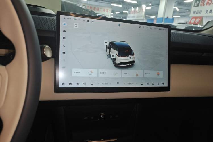 Used Zeekr X 2025 Four-Seater Rear-Drive Cube Version Audio And AC Panel
