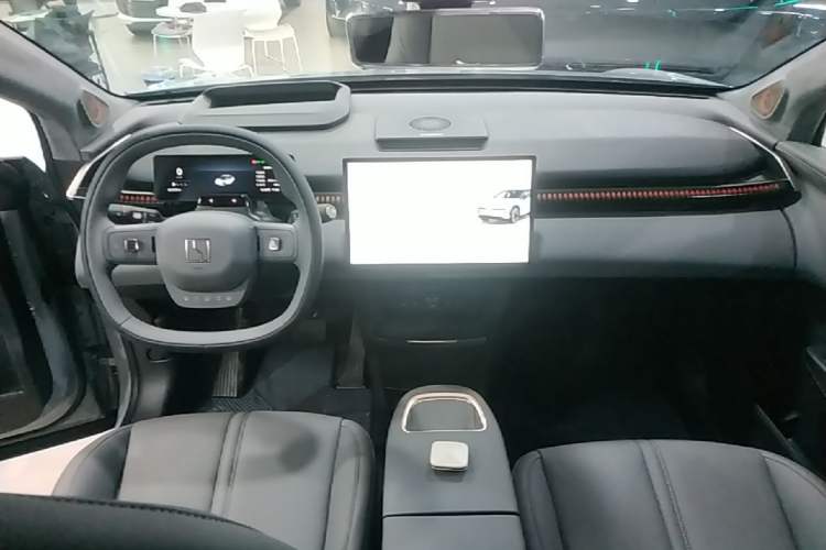 Used Zeekr X 2025 5-Seater Long-Range Version Center Console