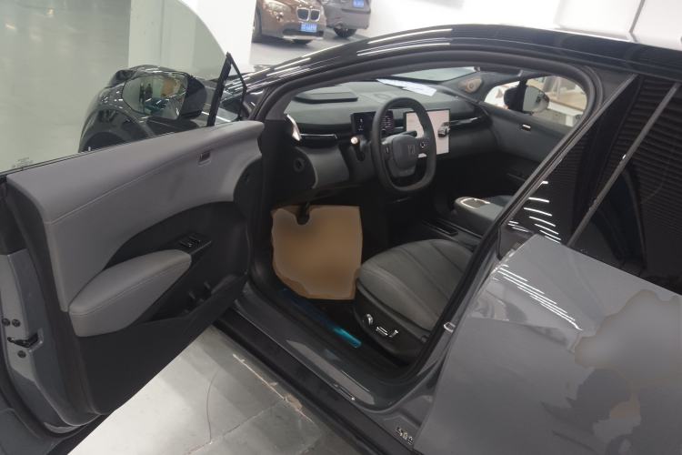 Used Zeekr X 2025 5-Seater Long-Range Version Driver Seat